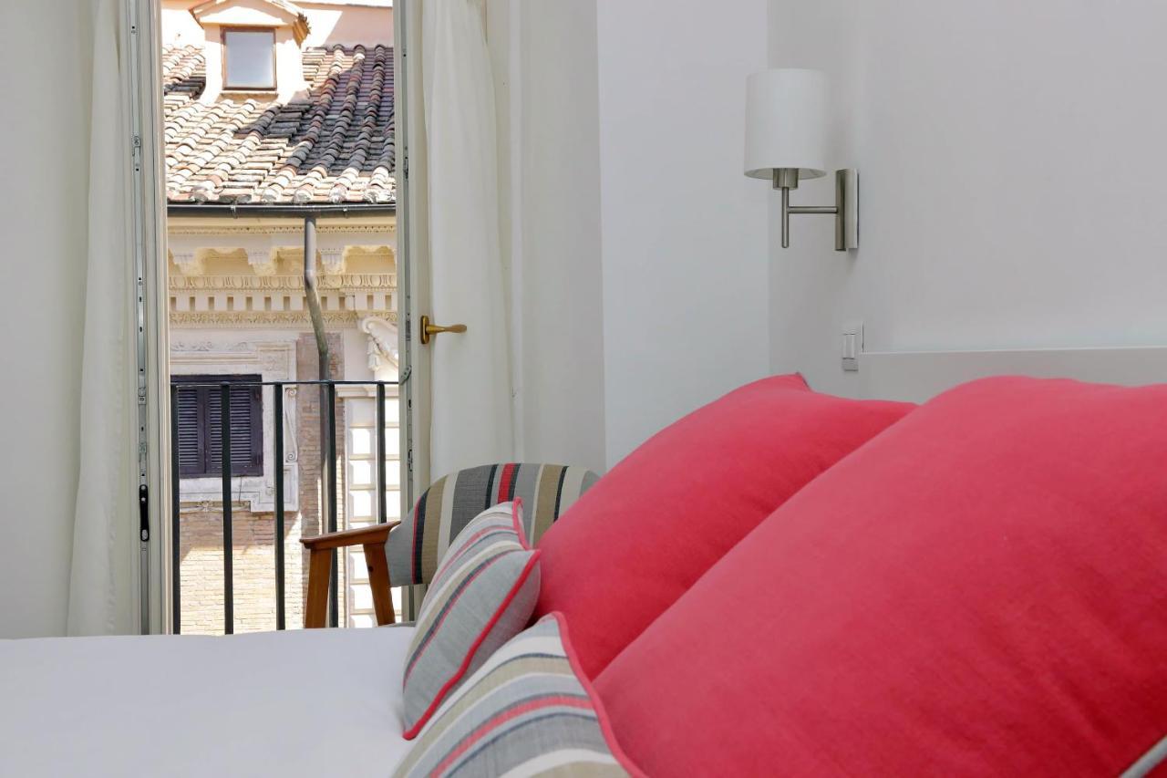 דירות רומא Ych-Penthouse Fiammetta A Piazza Navona מראה חיצוני תמונה